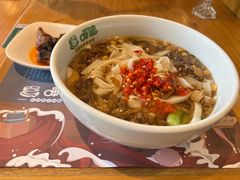 -呷佬·长沙手工米粉(金沙江路店)