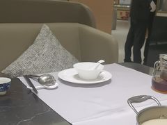 -红鼎豆捞·非遗鲍皇汤火锅(宝丰路店)