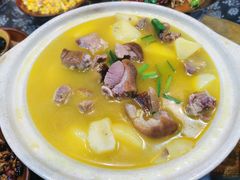 腊猪蹄炖洋芋-张关合渣(朱家坳店)