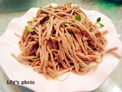 香椿豆腐丝-津菜宋记老房子(平山道店)