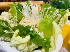 -霄汉牛三鲜湖北砂锅菜(万松园2店)