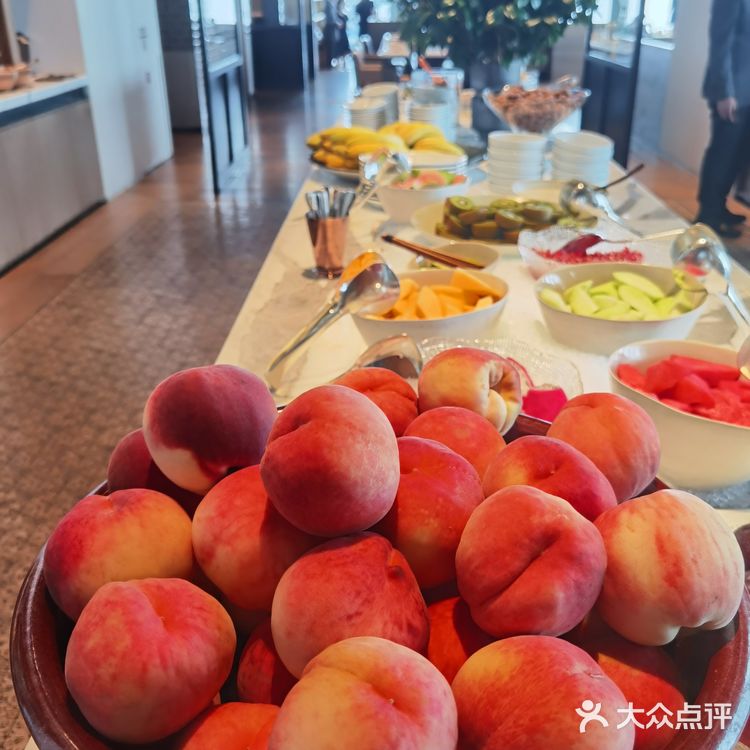 95楼的云端五星自助餐☁️☕广州瑰丽酒店