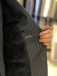 -优刻西服西装定制(金轮国际广场店)