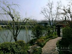 -上海怡沁园度假酒店