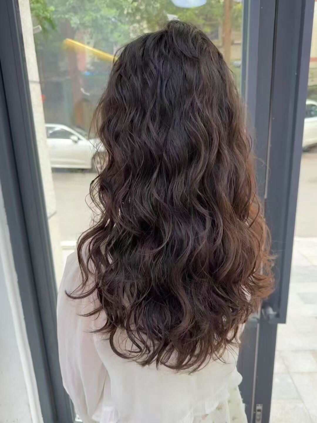 中长发慵懒风法式卷发