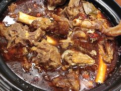 -亿诣蝎府炸酱面羊蝎子火锅(酷车小镇店)