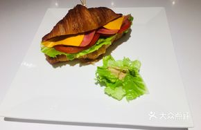 Cheese Croissant