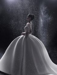 -至臻微拉婚纱摄影