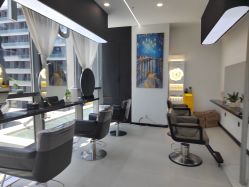 -U·NI SALON 造型