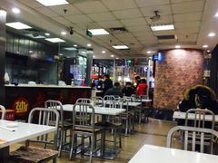 大堂-老边饺子馆(北京南站3店)