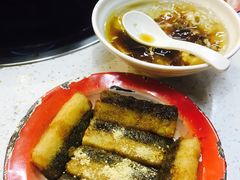 红糖糍粑-钢管厂歆瑞源油卤串串香(春熙路太古里店)