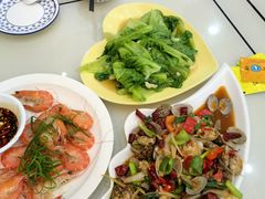 -覃记海鲜美食餐厅