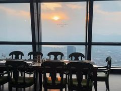 -锦厨国际自助餐厅 · 云端景观 (昆明索菲特大酒店)