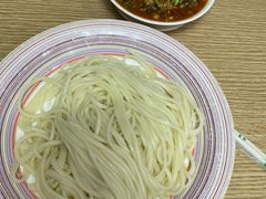 -歹歹的加个面过油肉拌面