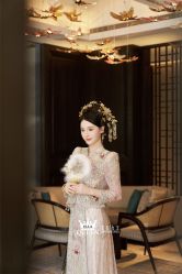 点击看大图 -艾拉·女王婚纱礼服馆
