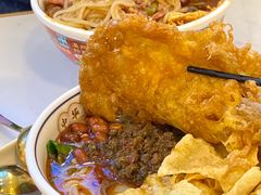 -弘束束柳州深巷螺蛳粉(珠江路店)