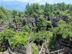 -梭布垭石林景区