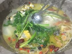 -姚记抚仙湖石锅鱼庄