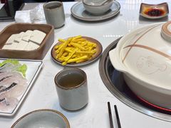 -菌子鲜汤野生菌锅