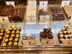 -VENCHI 闻绮(北京国贸商城店)