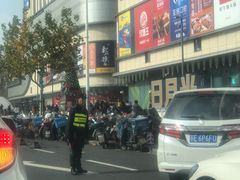 -徐汇日月光地下停车场