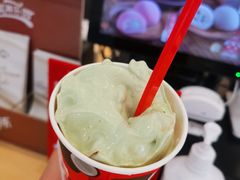 抹茶巴旦木暴风雪-DQ·蛋糕·冰淇淋(科华王府井店)