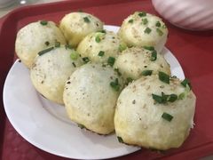 -老西白点心店
