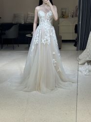 -MISS MIA 婚纱品牌馆