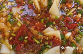Spicy Pork with Wide Noodles