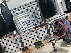 -川久保玲(大阪店)