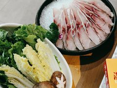 中山脆肉鲩片-顺德公广东猪肚鸡·煲仔饭(白石洲店)