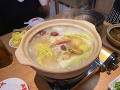 -邹开喜·炭炉鸡煲·海鲜火锅(虹口足球场店)