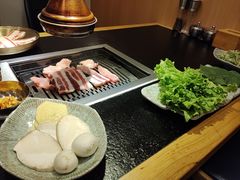 -臻牛烤肉