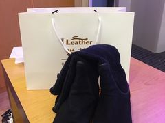 -爱革·奢品·鞋包·衣物·家居(金桥国际商业广场店)