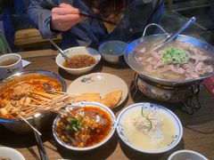 -肖四女乐山跷脚牛肉(南汇大学城生活广场店)