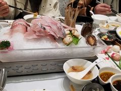 -红鼎豆捞·非遗鲍皇汤火锅(宝丰路店)