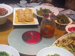 -黄泥岗·地道湖北菜(奥特莱斯店)