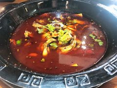 美蛙鱼头红汤锅底-味仙疯美蛙鱼头(清扬路总店)