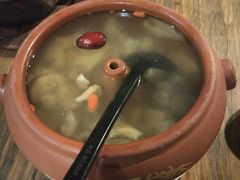 汽锅鸡-滇越乘象云南餐厅(豆各庄店)