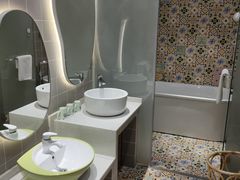 -小凉帽之家酒店(甘坑古镇店)