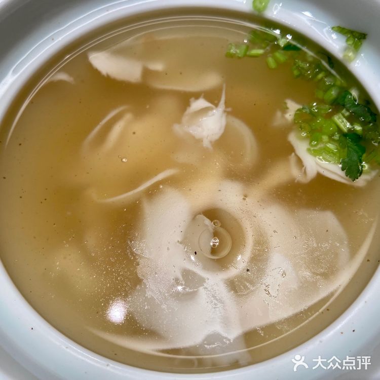 这家烤鸭店比大董不差