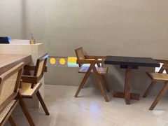 -灸春堂·艾灸·痛症·整脊连锁(之江银泰店)
