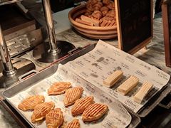-深圳国际会展中心希尔顿酒店(前海华发冰雪世界店)