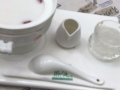 -燕庭·纯燕窝·甜品下午茶(南京西路店)