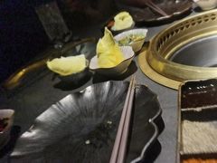 -铭牛烧肉·和牛海鲜自助(高新月牙湖店)