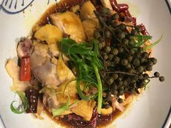 -云海肴·汽锅鸡·云南菜(天山百盛优客店)