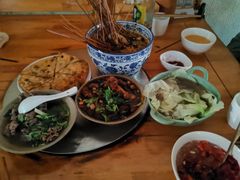 -大众跷脚牛肉馆·非遗传承单位(峨眉山店)