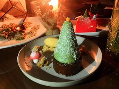 -The ROOF (通盈中心店)
