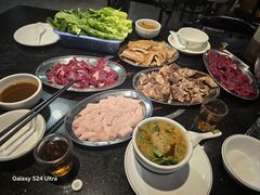 -牛一煲美食(江高店)