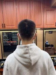 -纯剪男士理发馆·烫染专业店